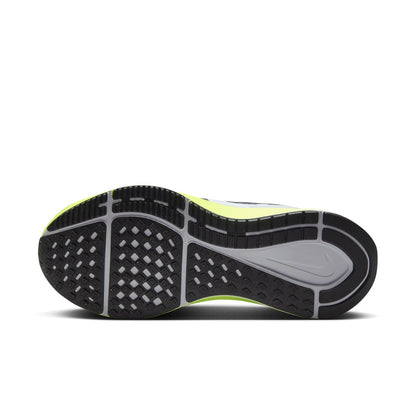 Nike Structure 25
