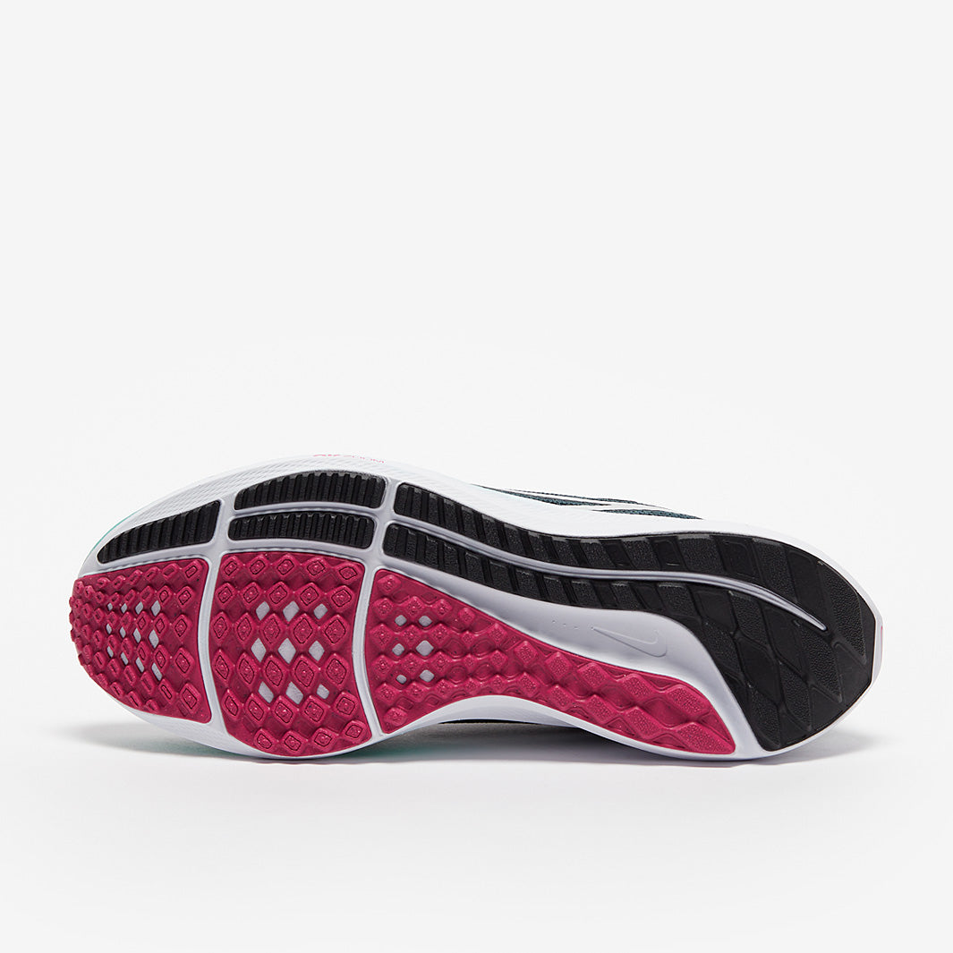 Nike Womens Pegasus 40