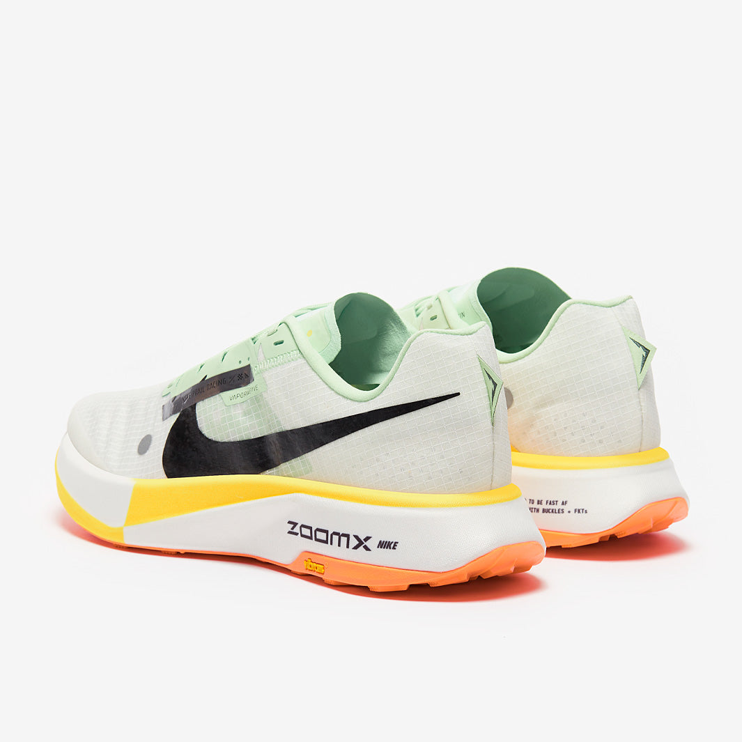 Nike Ultrafly - Summit White/Black