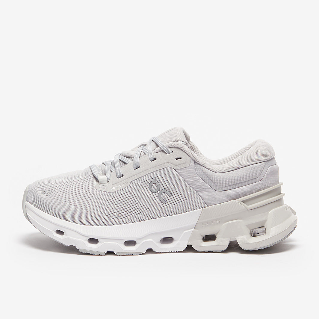 On Womens Cloudflyer 5