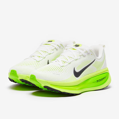 Nike Womens Vomero 18