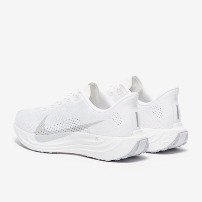 Nike Womens Pegasus Plus