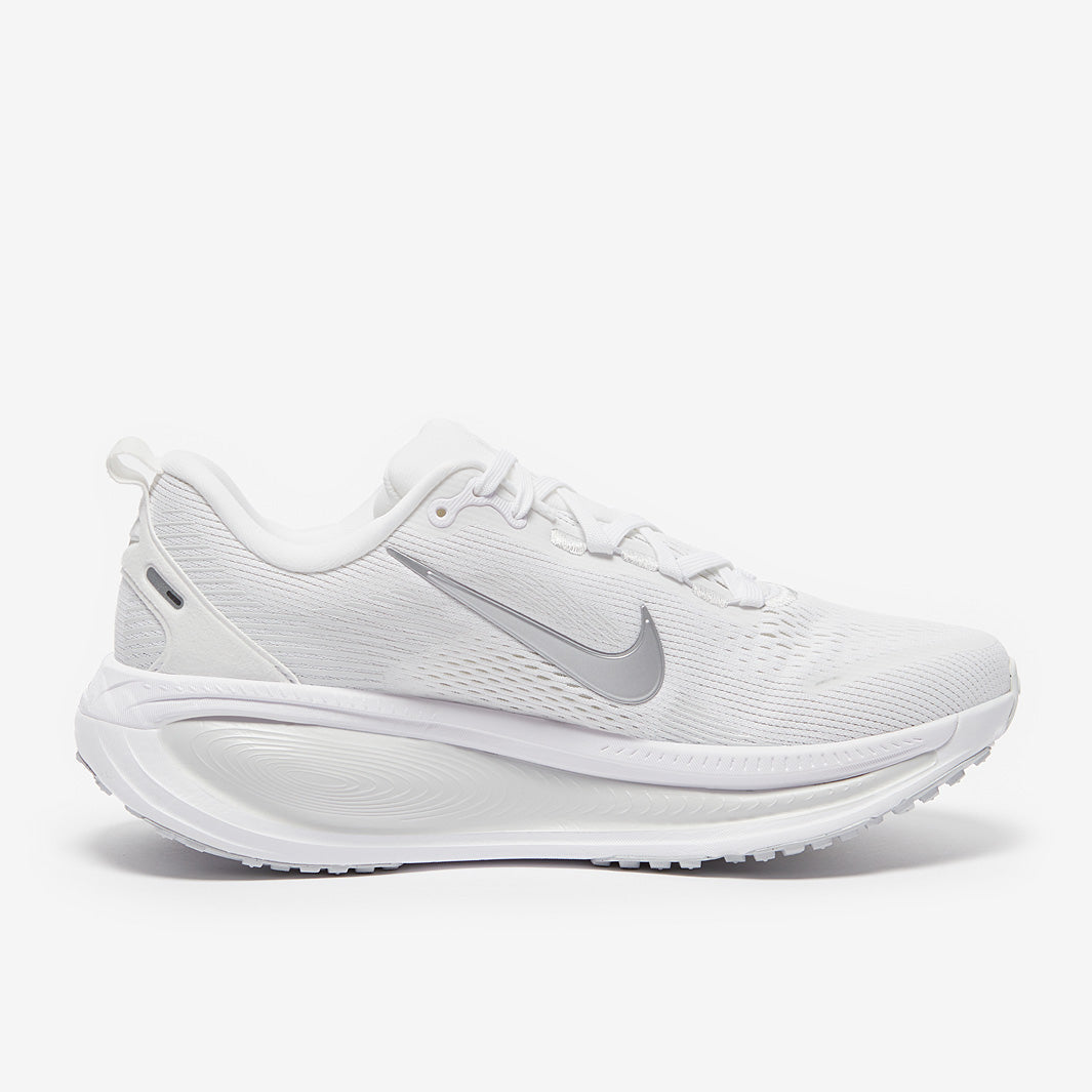 Nike Womens Vomero 18