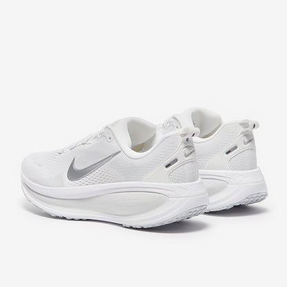 Nike Womens Vomero 18