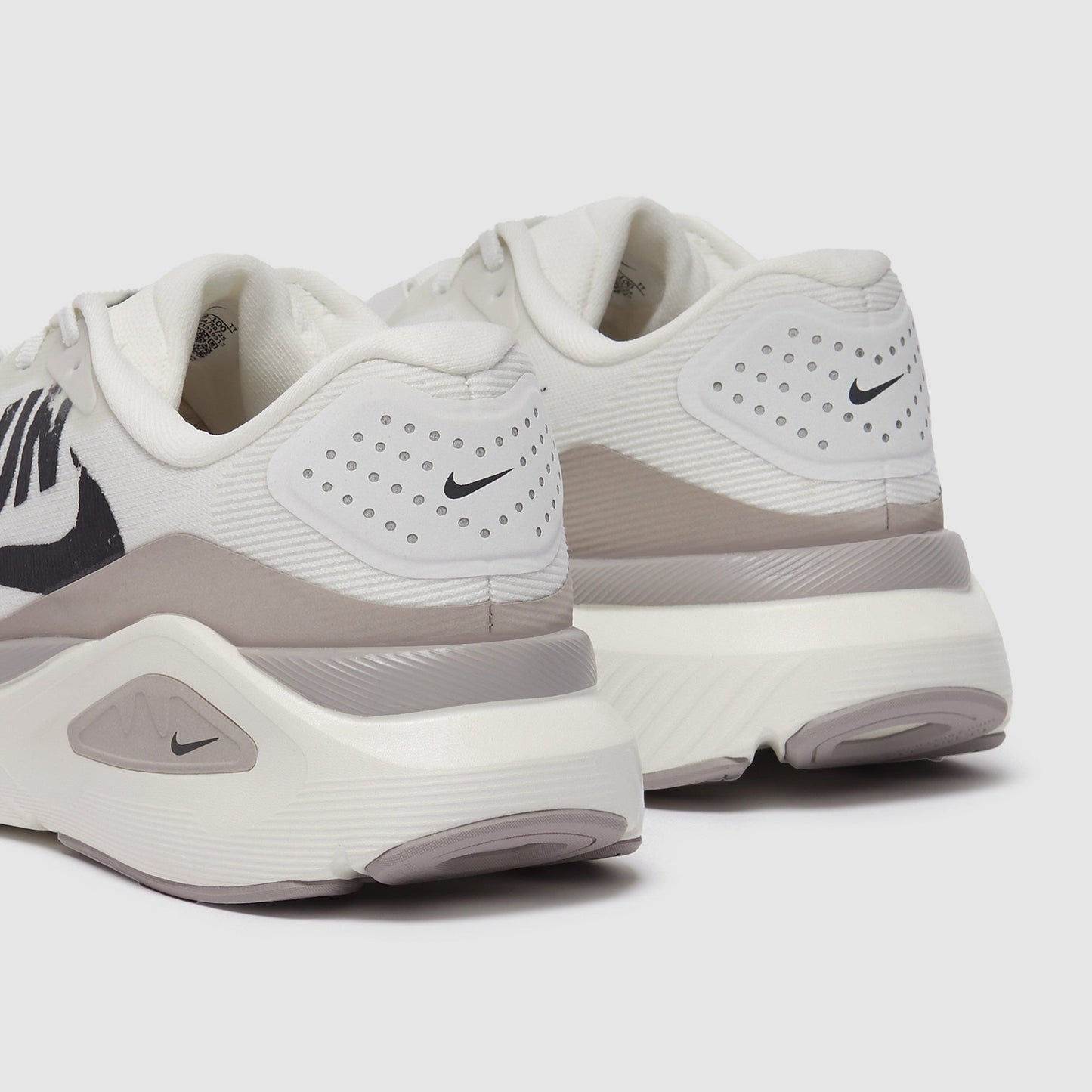 Nike Structure 26