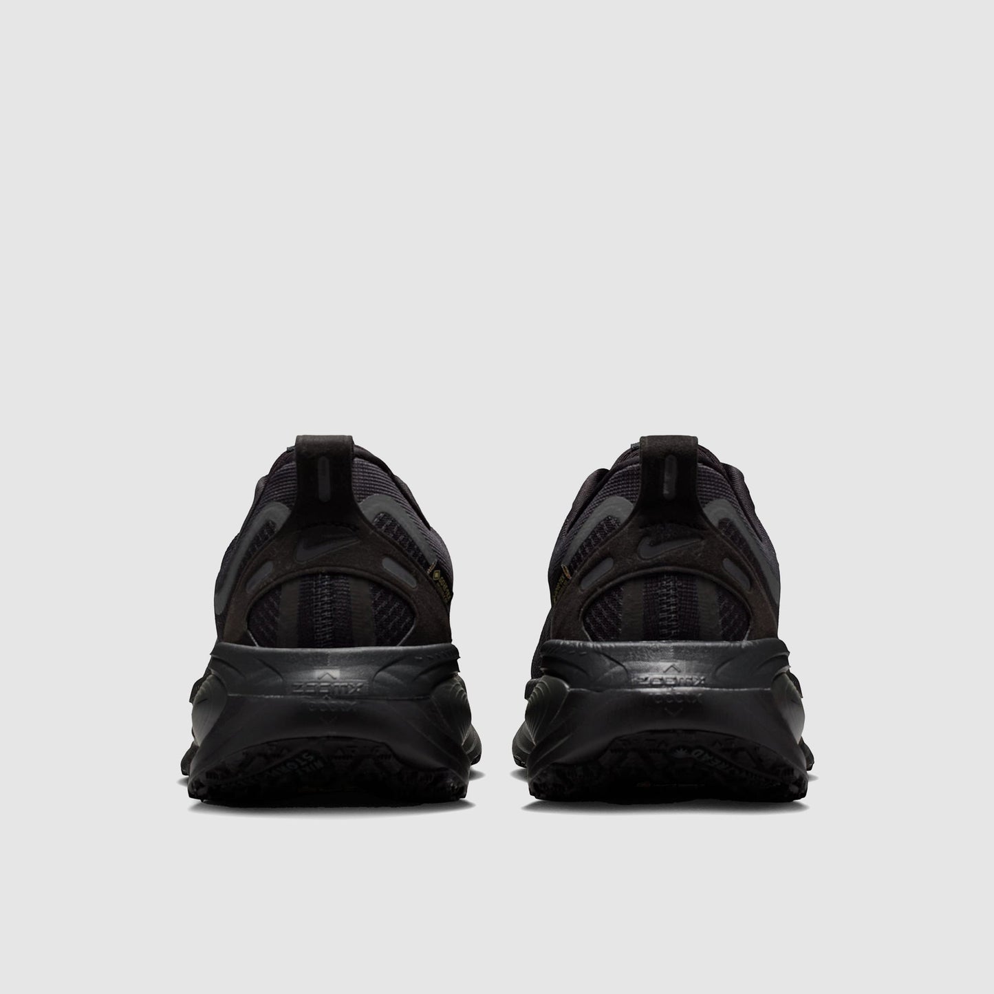 Nike Vomero 18 GORE-TEX Waterproof