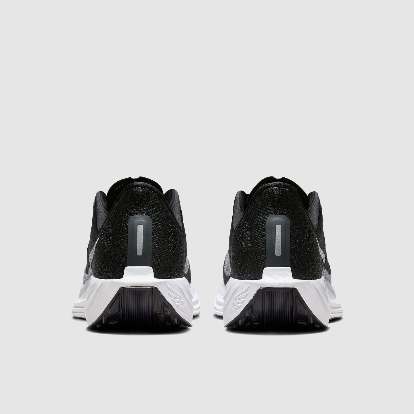 Nike Womens Pegasus Plus