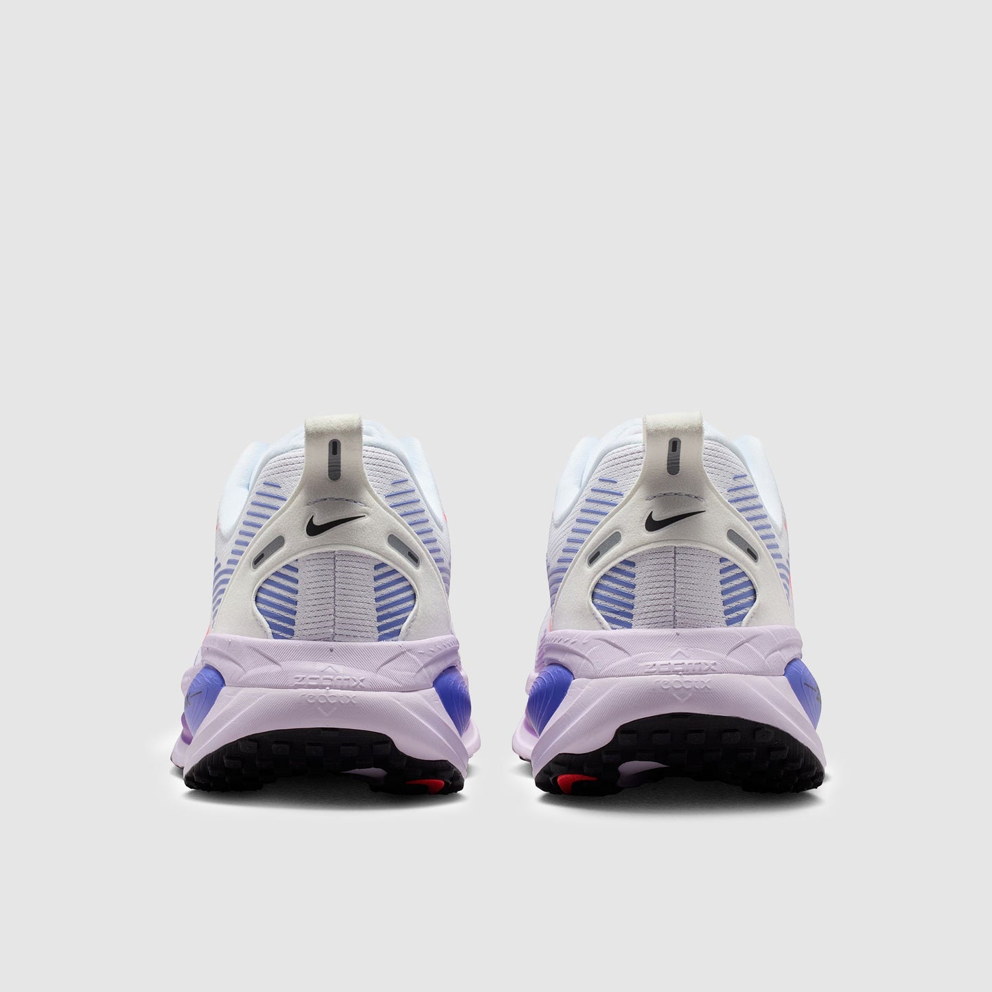 Nike Womens Vomero 18