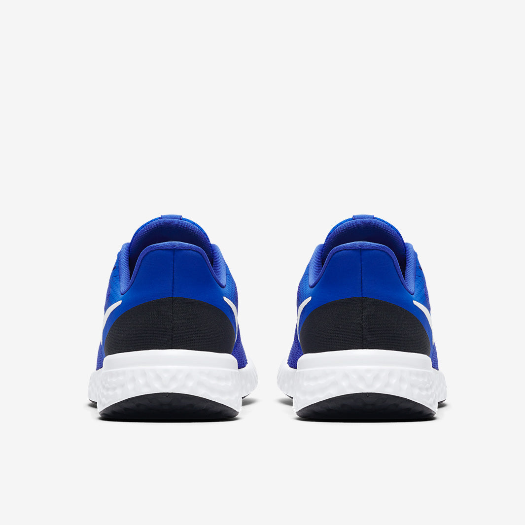 Nike Boys Revolution 5