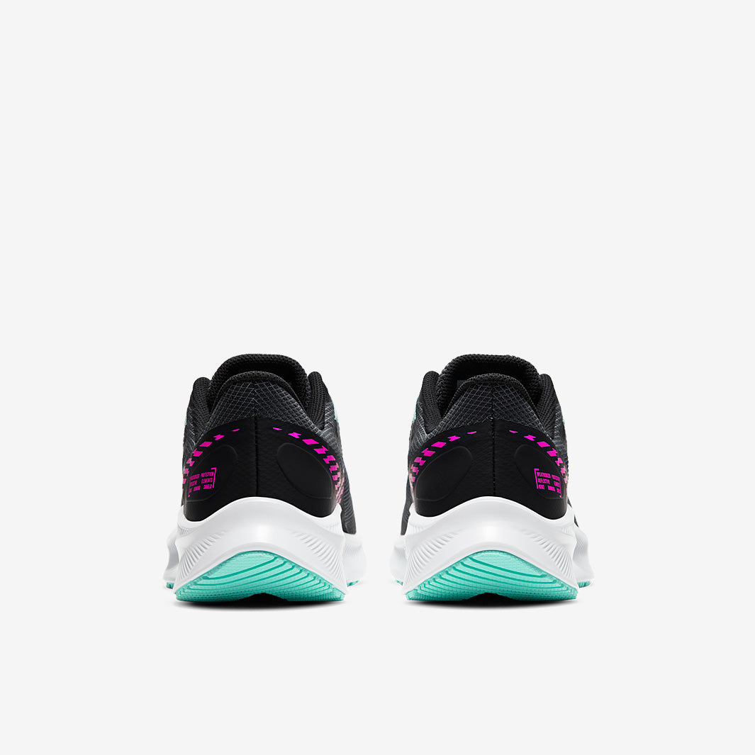 Nike Womens Quest 3 Shield