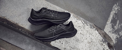 Nike Air Zoom Pegasus 38 - Black/Black-Anthracite