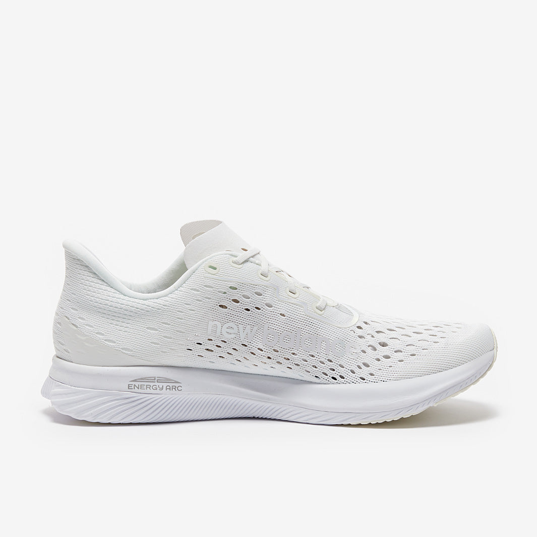New Balance Super Comp Pacer