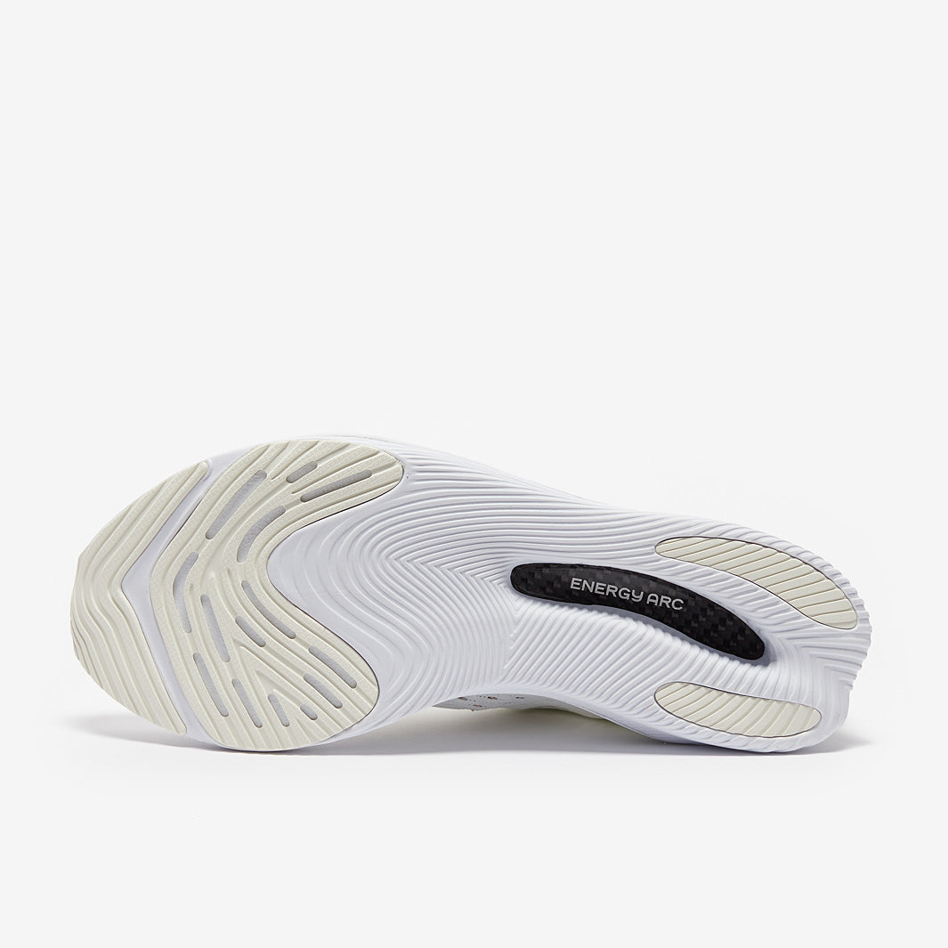 New Balance Super Comp Pacer