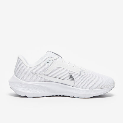 Nike Womens Pegasus 40 - White/Metallic Silver