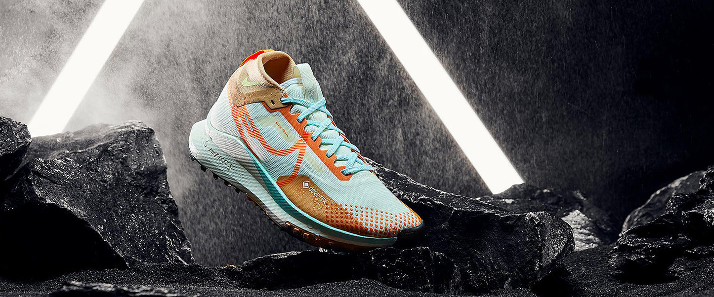 Nike Pegasus Trail 4 GORE-TEX - Pale Ivory/Bright Mandarin-Sail