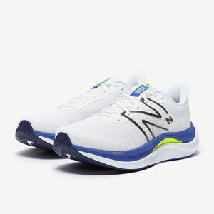 New Balance FuelCell Propel v4