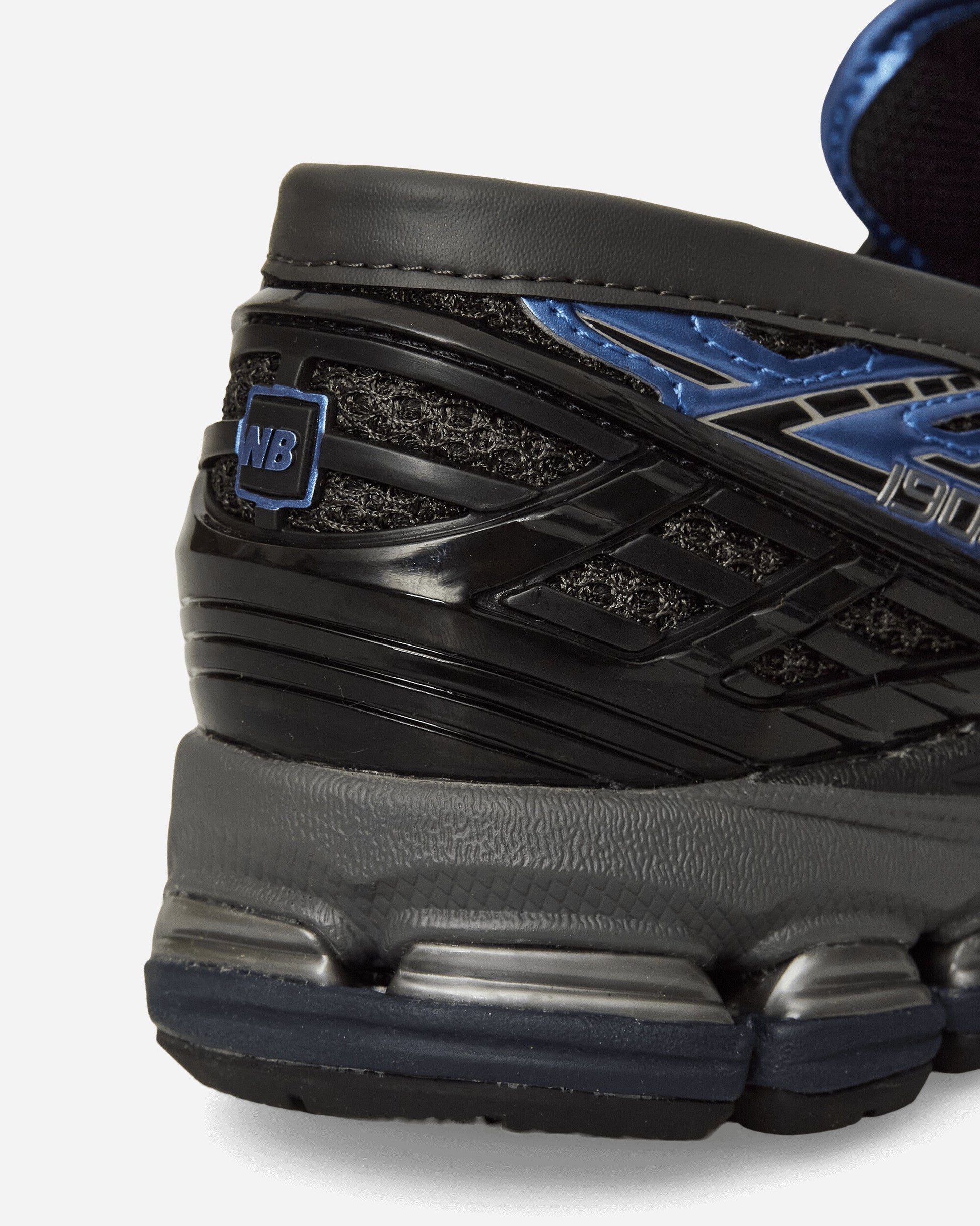 1906L Sneakers Black Cement / Blue Gemstone