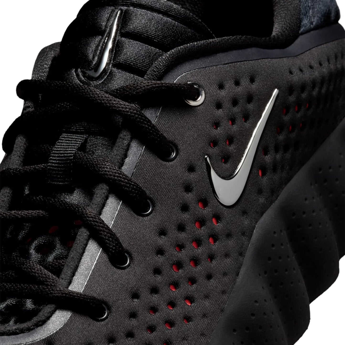 Nike Mind 002 Pregame Black Chrome